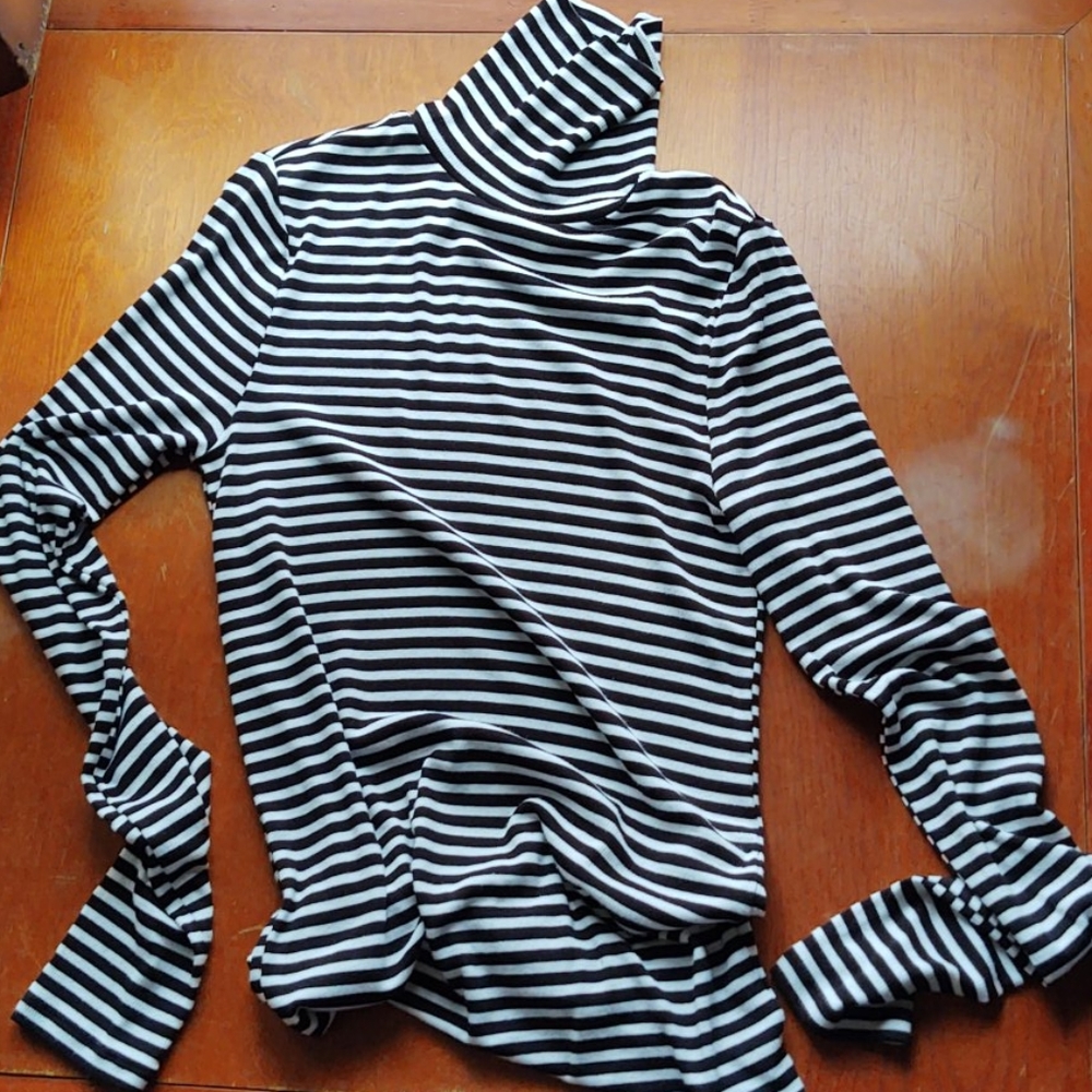 Gap tall top